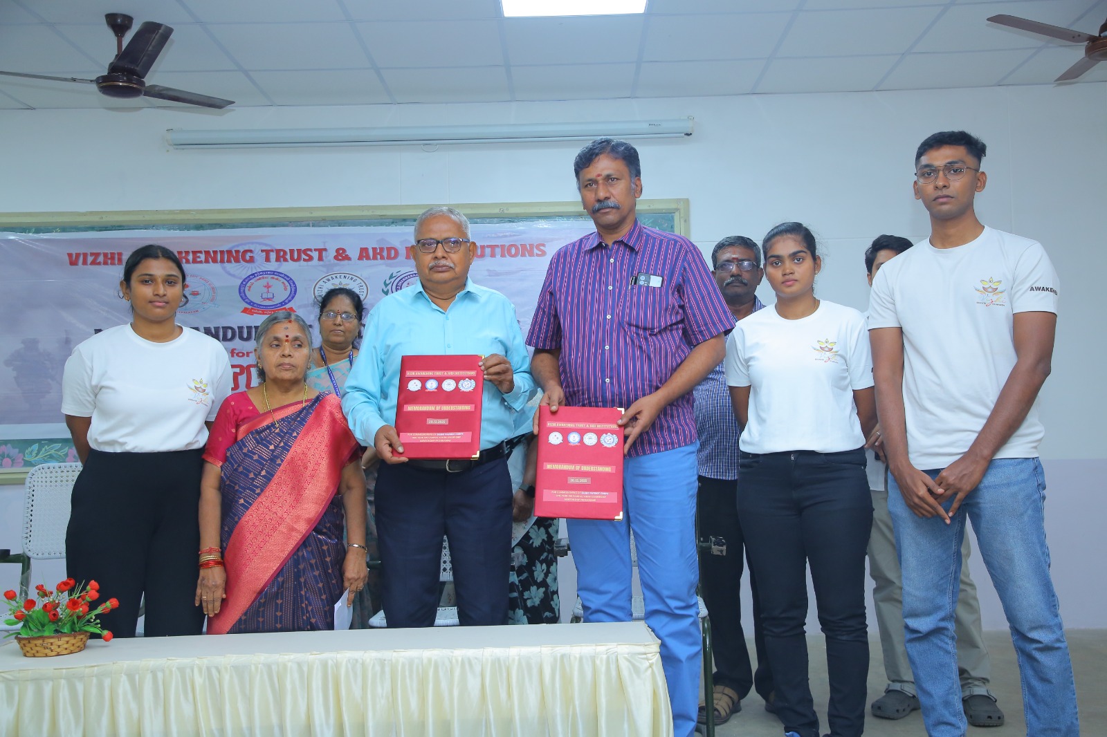 Vizhi programme moment illustrating institutions reached: schools, colleges and campuses